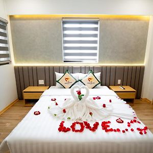 Trang Nguyen Hue Hotel